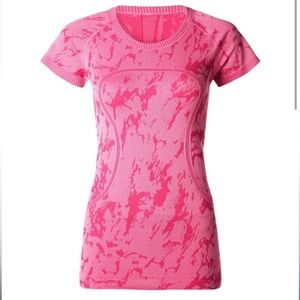 Lululemon Swiftly Tech Short Sleeve Crew Size 8 Heathered Bon Bon- Pink,Stretchy